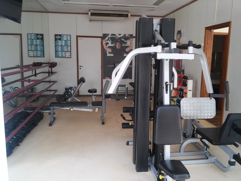 Apto com serviços e vista ao mar, Lagoa e Cristo