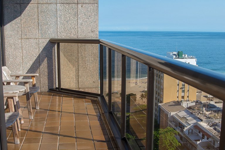 Gorgeous view of the ocean and Christ the Redeemer