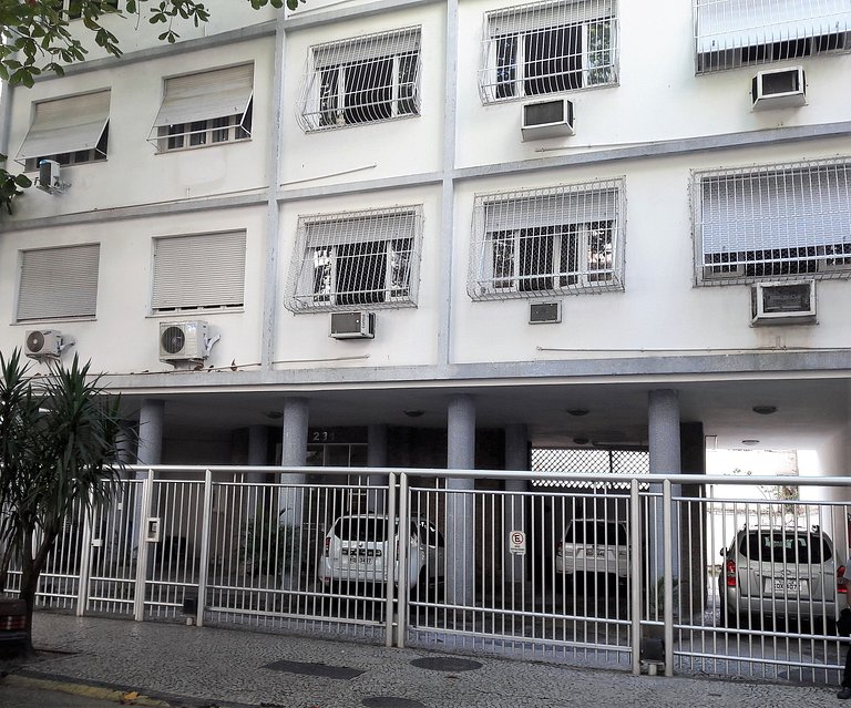 Lindo apto estilo vintage na melhor zona do Leblon