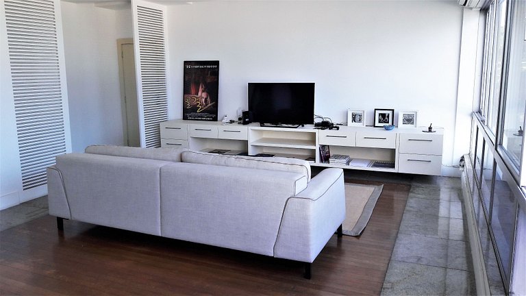 Apartamento 3 quartos com linda vista mar