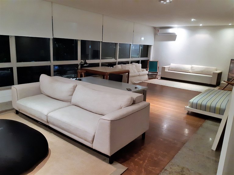 Apartamento 3 quartos com linda vista mar