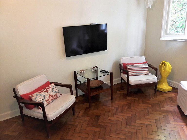 Lindo apto estilo vintage na melhor zona do Leblon