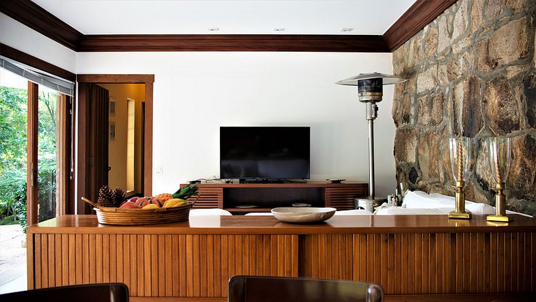 Increíble casa colonial en medio de la naturaleza