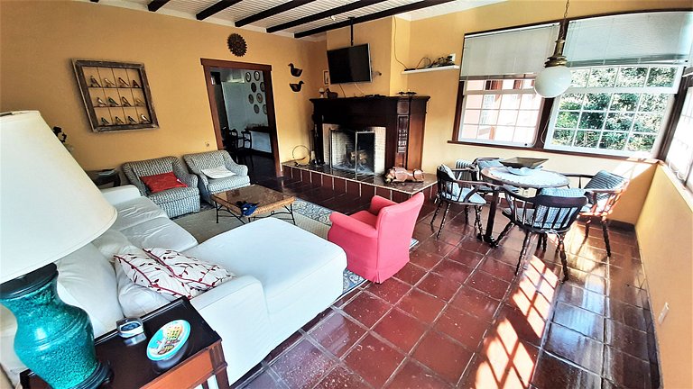 Increíble casa colonial en medio de la naturaleza