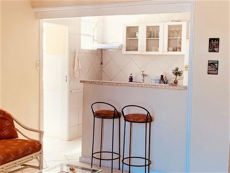 Apartamento reformado próximo as praias do Arpoador, Ipanema