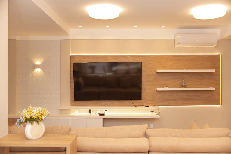Apartamento luxo 1 quadra da praia C102