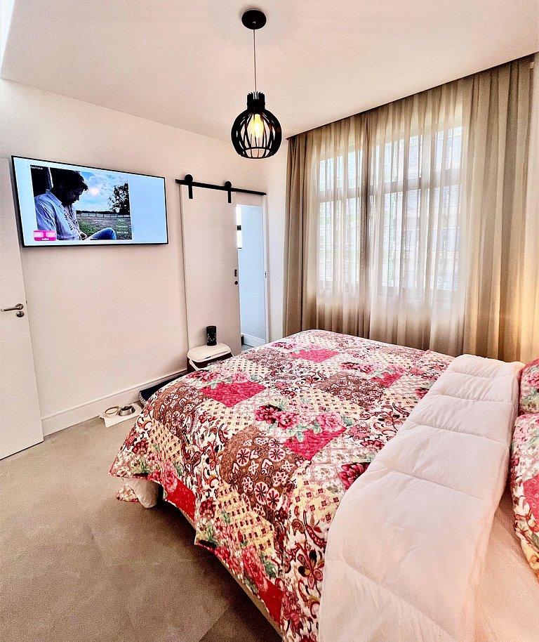 Apartamento alto padrão 1 quadra da praia