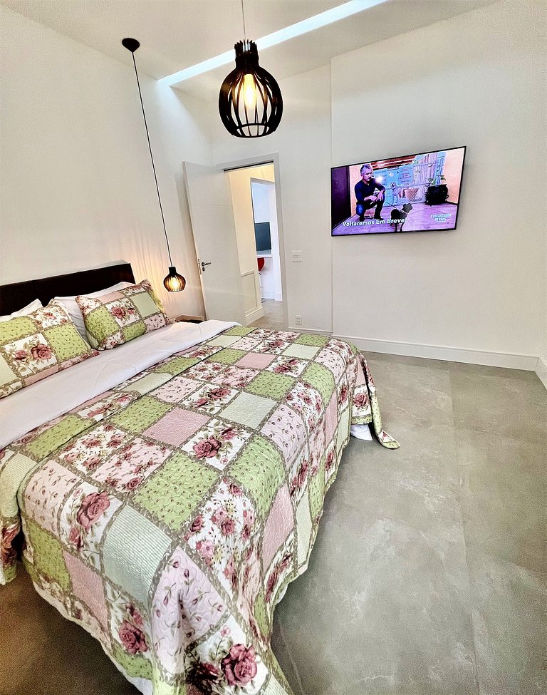 Apartamento alto padrão 1 quadra da praia