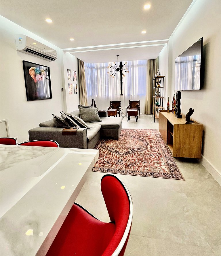 Apartamento alto padrão 1 quadra da praia