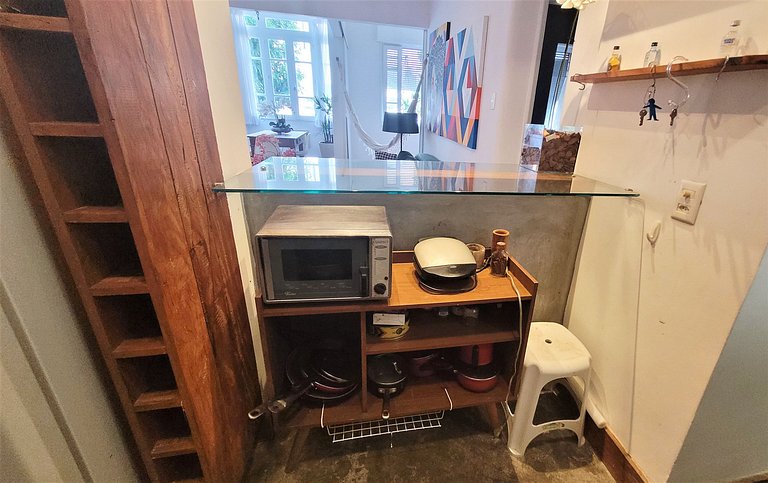 Comfort and privacy 2 blocks from Ipanema beach