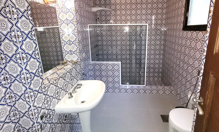 Casa de montanha com piscina e muito verde