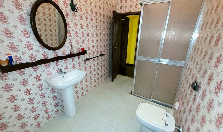 Casa de montanha com piscina e muito verde