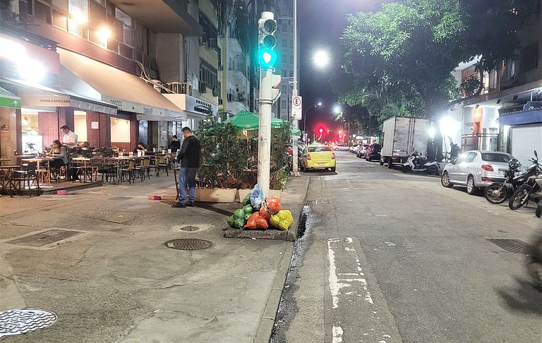 Apartamento 2 quadras da praia C122A