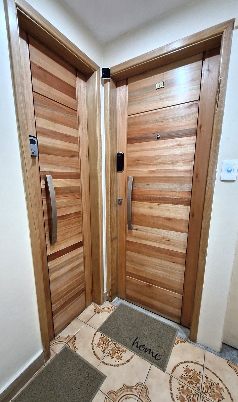 Apartamento 2 quadras da praia C122A