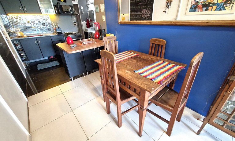 Cozy apartment in leblon for up to 4 people