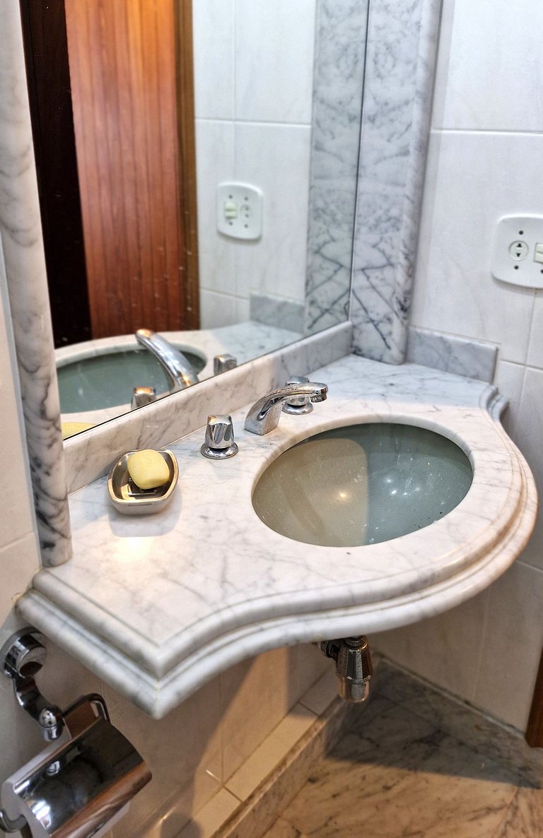 Apto linda vista para 5 pessoas LB205B