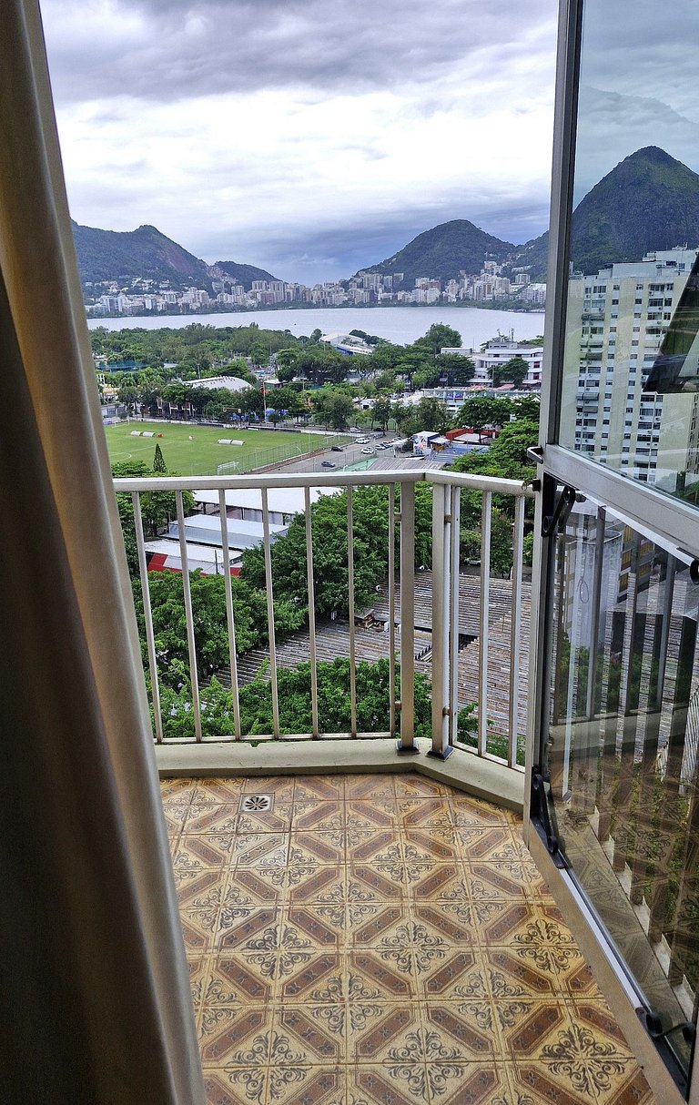 Apto linda vista para 5 pessoas LB205B