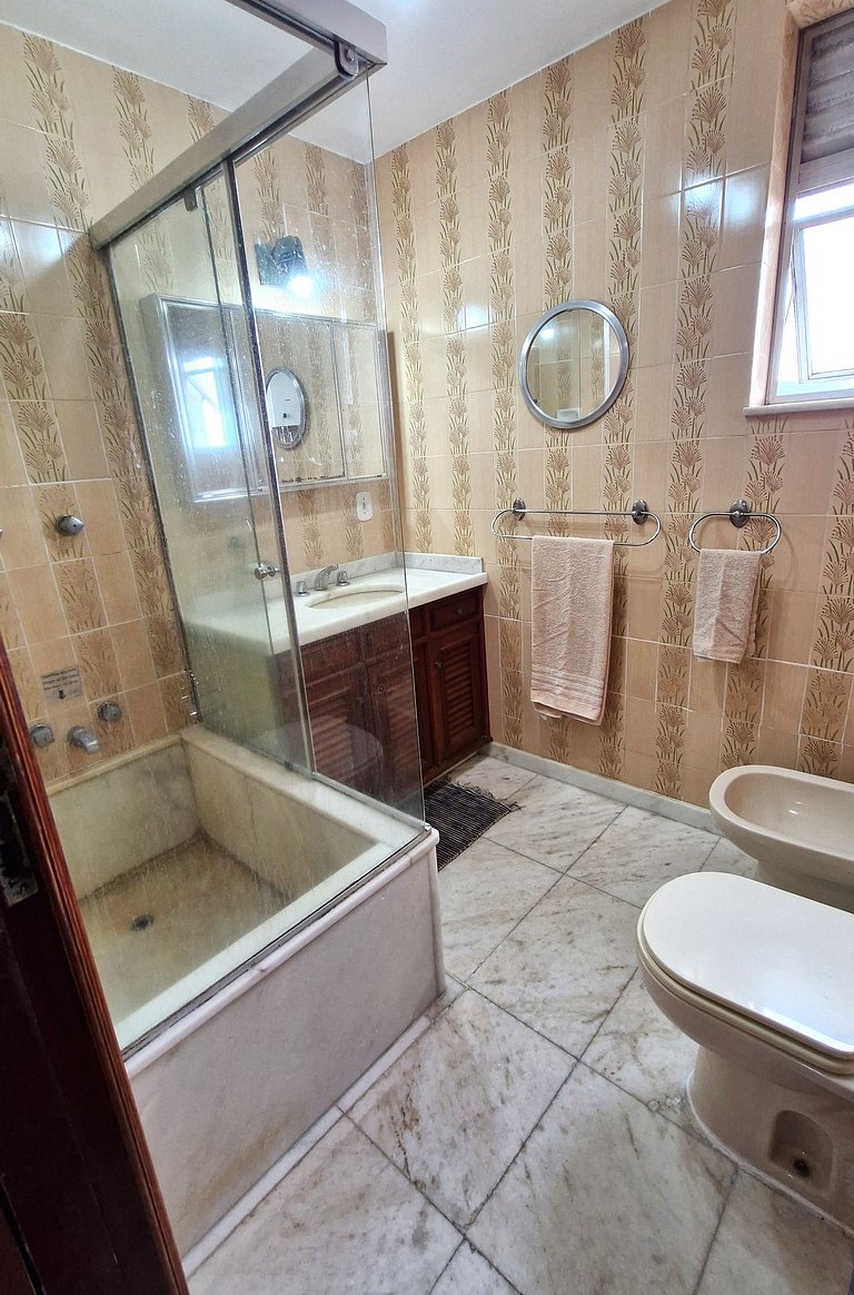 Apto linda vista para 5 pessoas LB205B