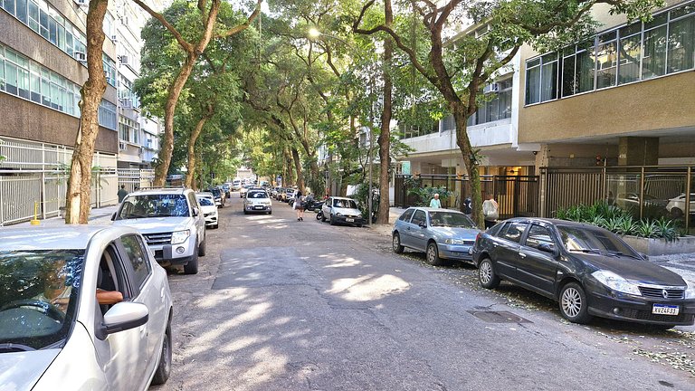 Comfort and privacy close to the metro station