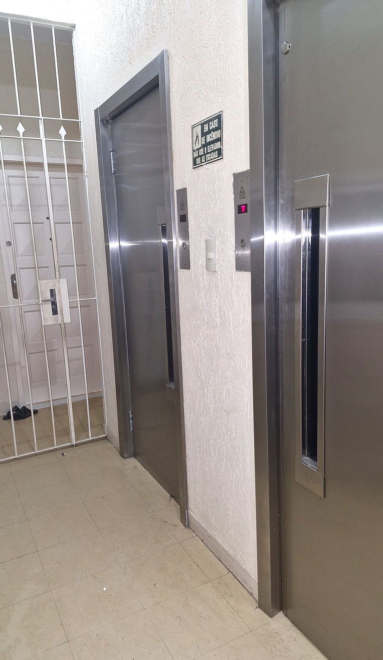 Apartamento silencioso recem reformado
