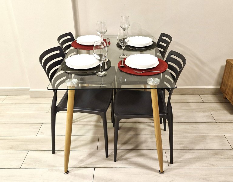 Apartamento silencioso recem reformado