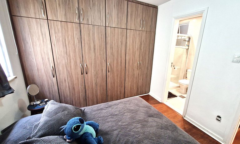 Quarto e sala proximo a praia