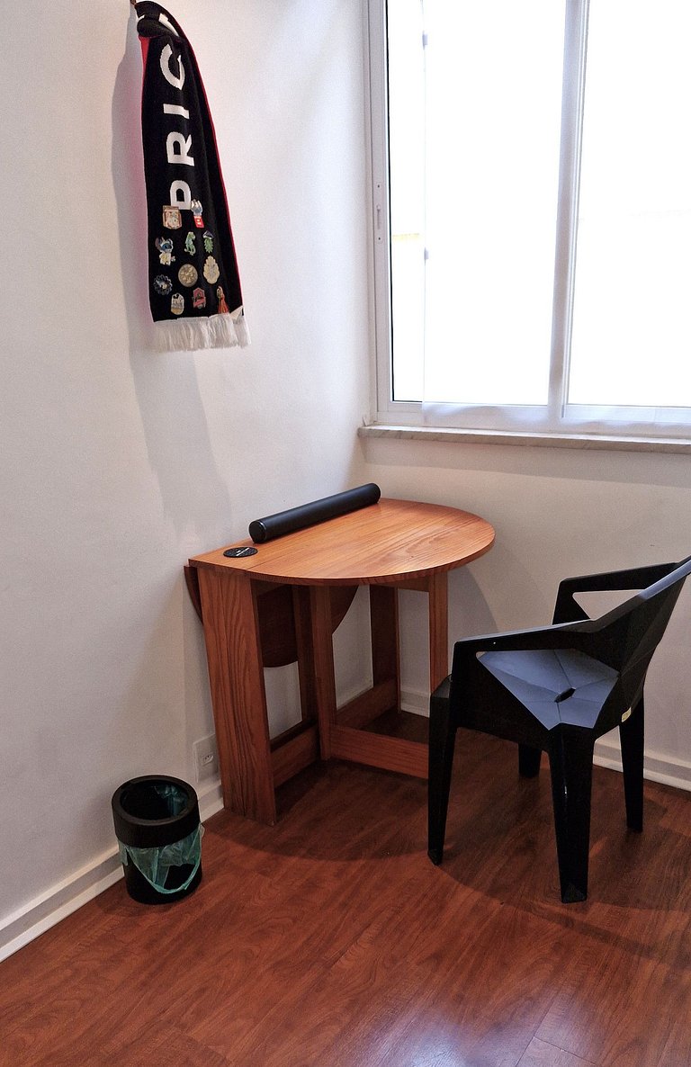 Quarto e sala proximo a praia