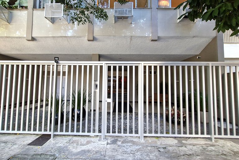 Apto silencioso perto ao Jardim Botânico