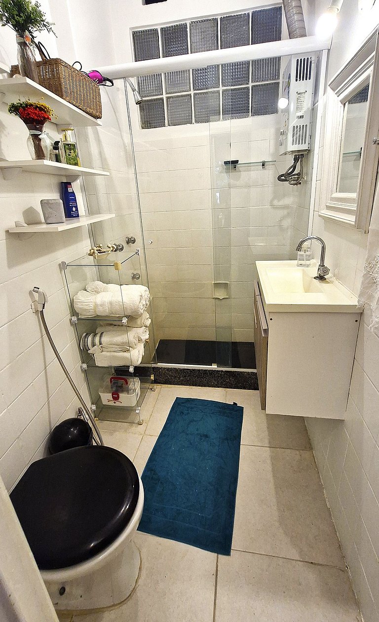 Charmoso quarto e sala para 3 pessoas