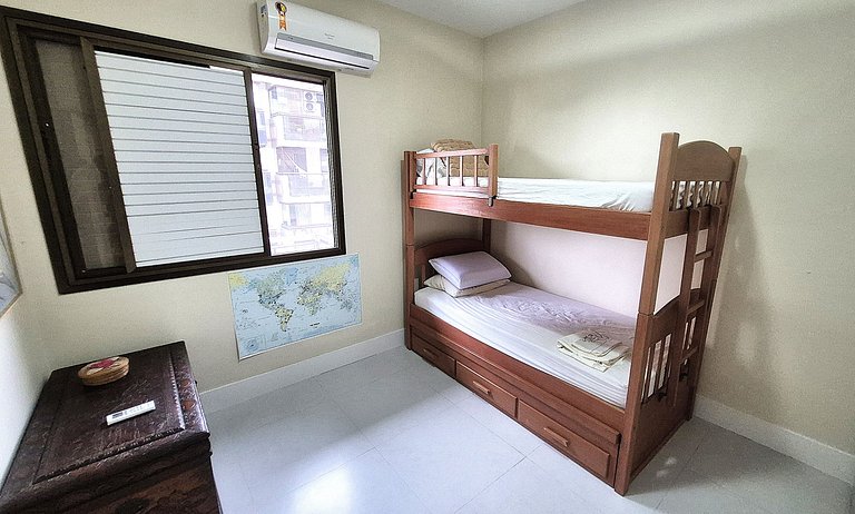 Seafront flat with services