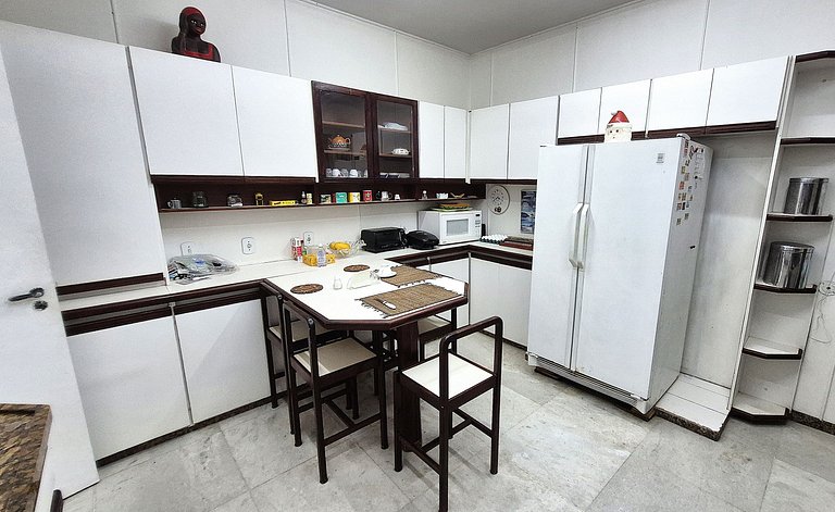 Apartamento 3 quartos com linda vista mar