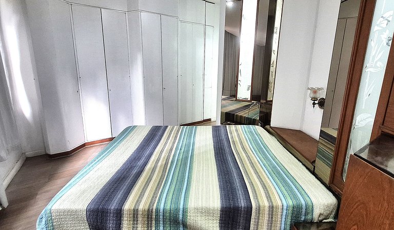 Apartamento 3 quartos com linda vista mar