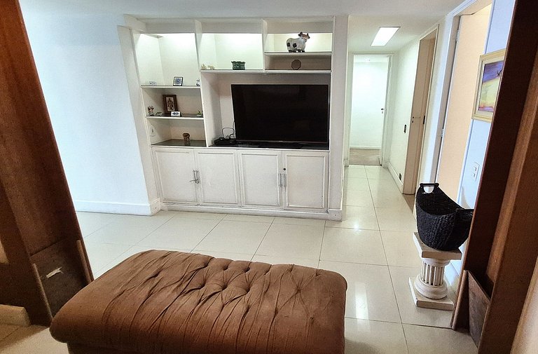 Apartamento 3 quartos com linda vista mar
