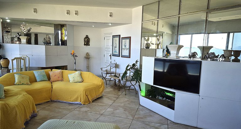 Apartamento 3 quartos com linda vista mar