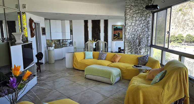 Apartamento 3 quartos com linda vista mar