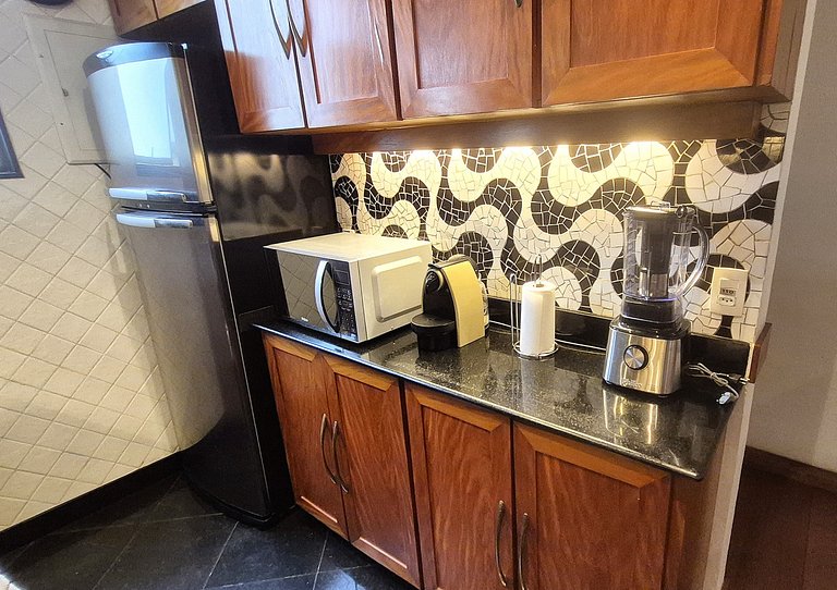 Cozy Ipanema refuge: Private, steps from the Beach