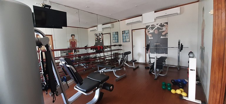 Apartamento com serviços e vista ao mar, Lagoa e Cristo