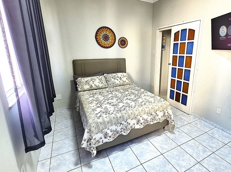 Comfort and privacy 1 block from the beach