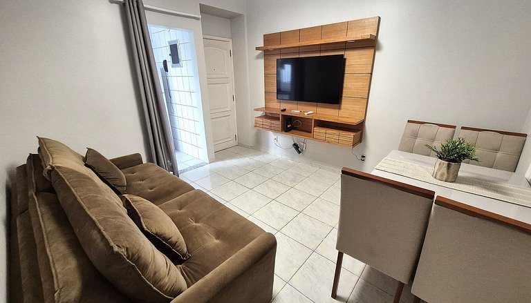 Comfort and privacy 1 block from the beach