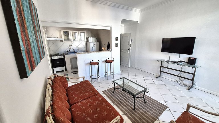 Apartamento reformado próximo as praias do Arpoador, Ipanema