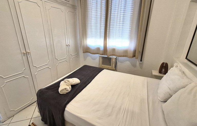 Próximo as praias de Ipanema e Copacabana