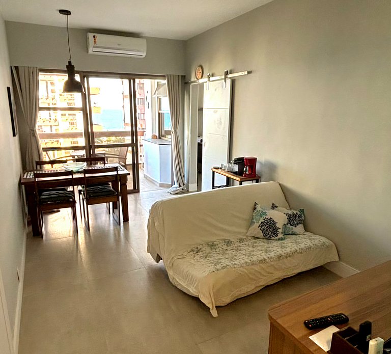 Apartamento com vista mar até 4 pessoas