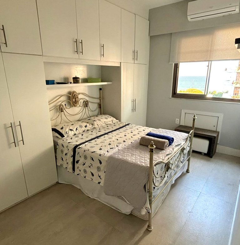 Apartamento com vista mar até 4 pessoas