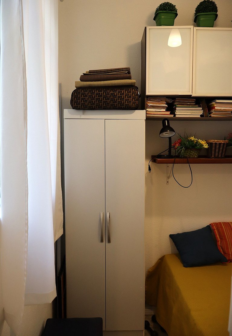Charmoso quarto e sala para 3 pessoas