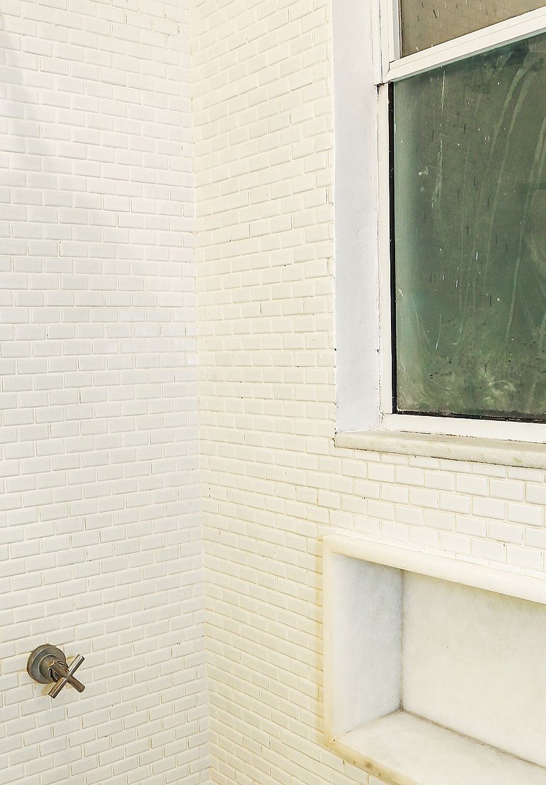 Ipanema just 1 block from the beach