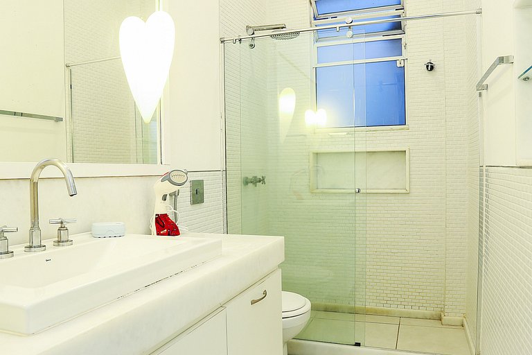 Ipanema Post 08 a solo 1 cuadra de la playa