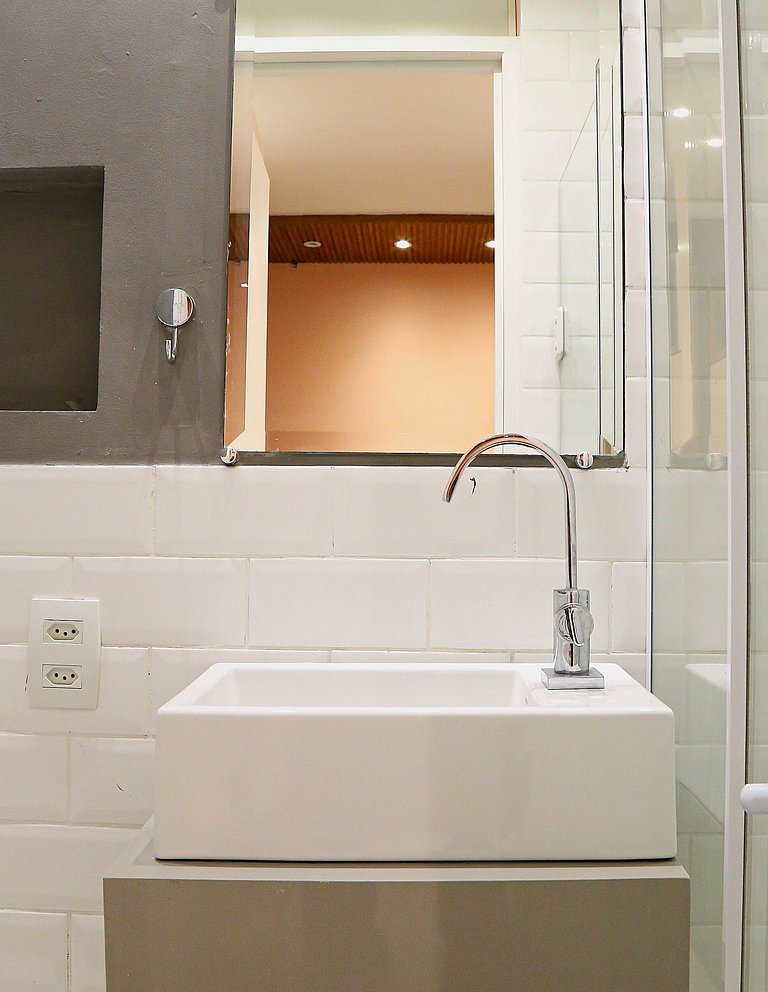 Ipanema Post 08 a solo 1 cuadra de la playa