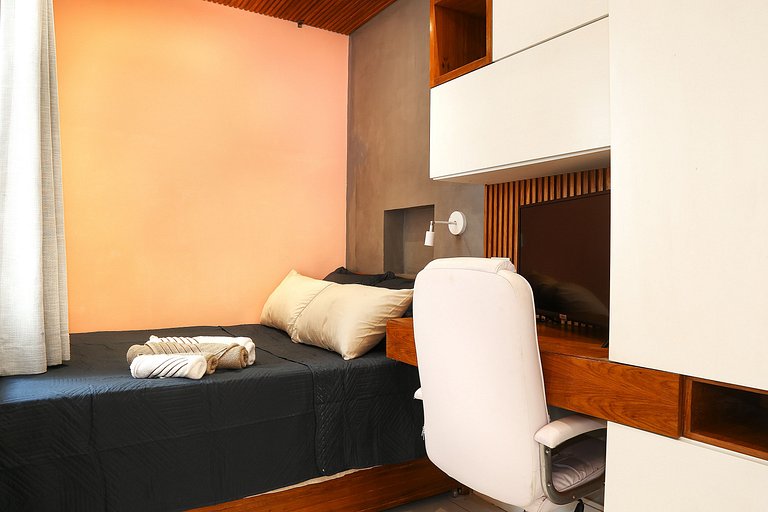 Ipanema just 1 block from the beach