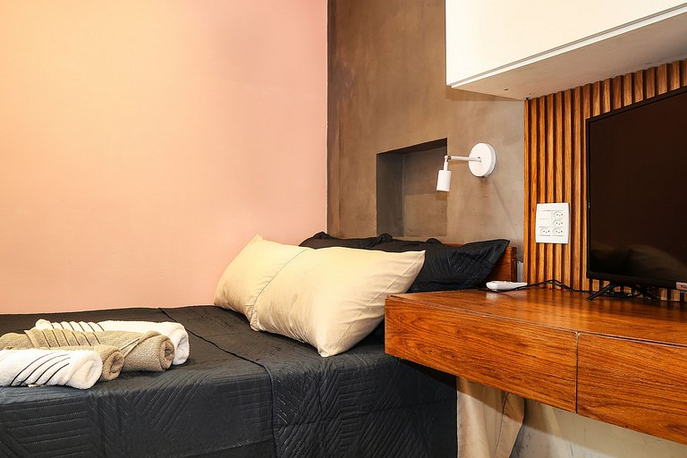 Ipanema just 1 block from the beach