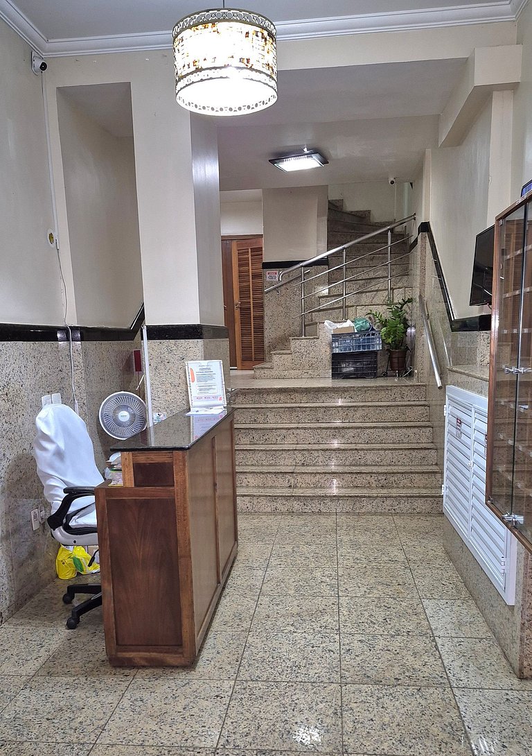 Estúdio 1 quadra da praia